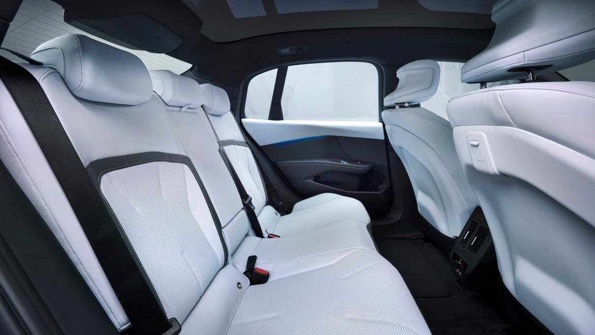 Places arrière et espace aux jambes de la nouvelle BMW i3